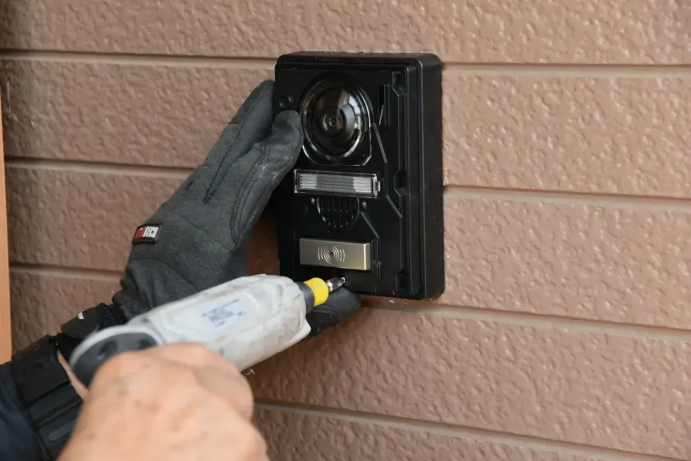 Installation interphone à Mus